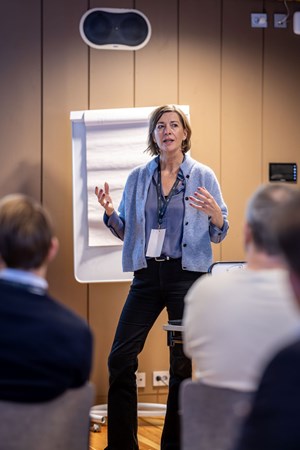 Inger foreleser - mindre.jpg