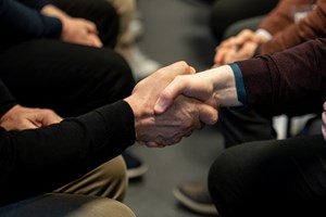 håndtrykkScaleUp-illustrasjon.jpg håndtrykkScaleUp-illustrasjon.jpg