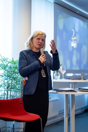 Kirsti-mindre.jpg